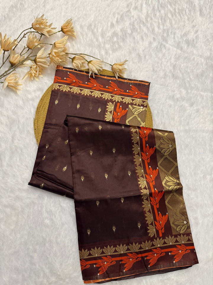 Exceptional Soft Silk Saree With Cynosure Blouse Piece-Fronlioz