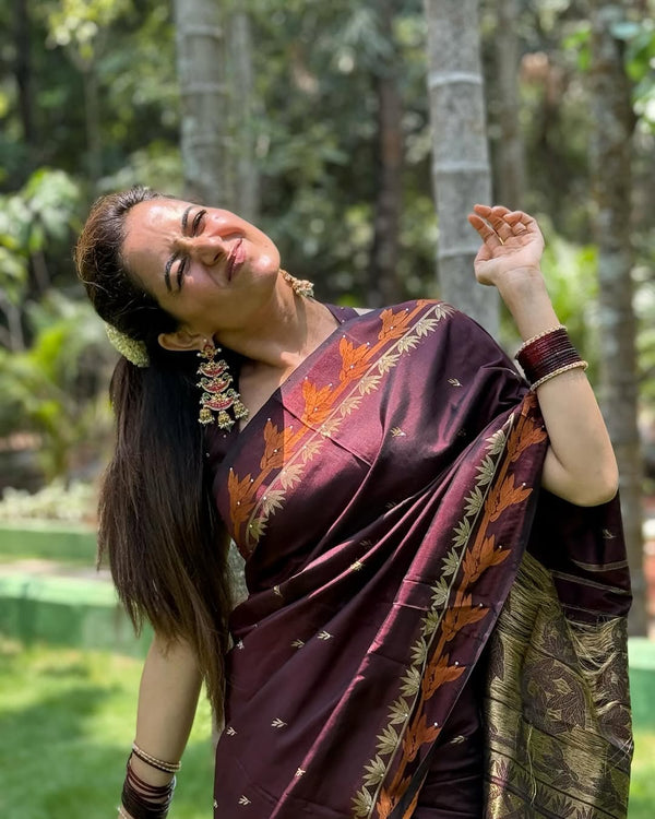 Exceptional Soft Silk Saree With Cynosure Blouse Piece