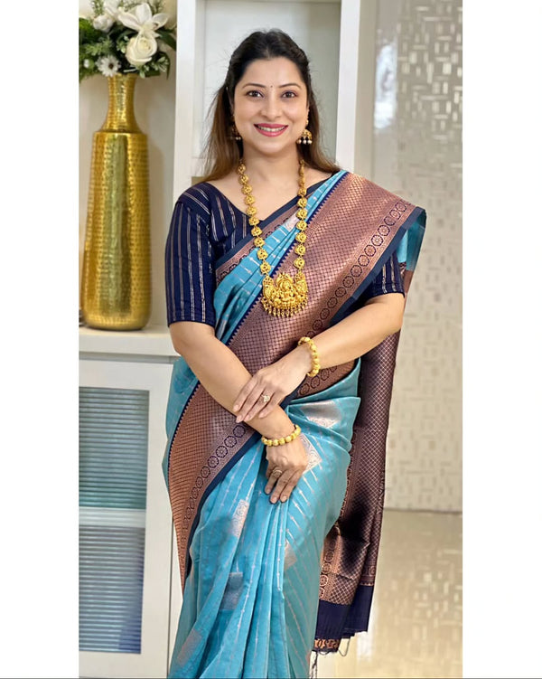 Exceptional Soft Silk Saree With Cynosure Blouse Piece