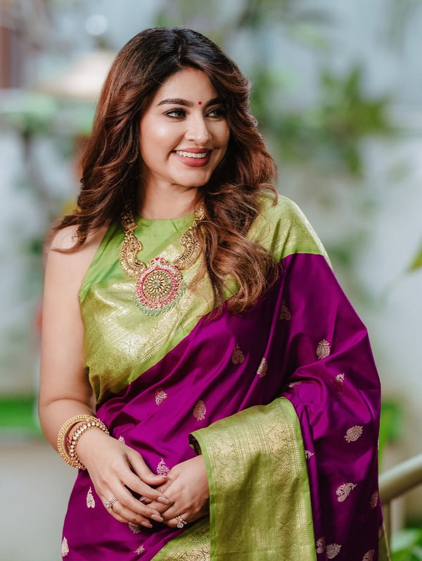 Exceptional Soft Silk Saree With Cynosure Blouse Piece