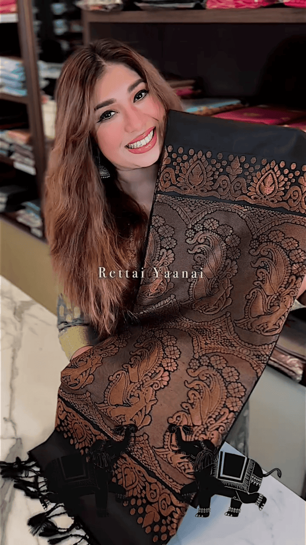 Exceptional Soft Silk Saree With Cynosure Blouse Piece