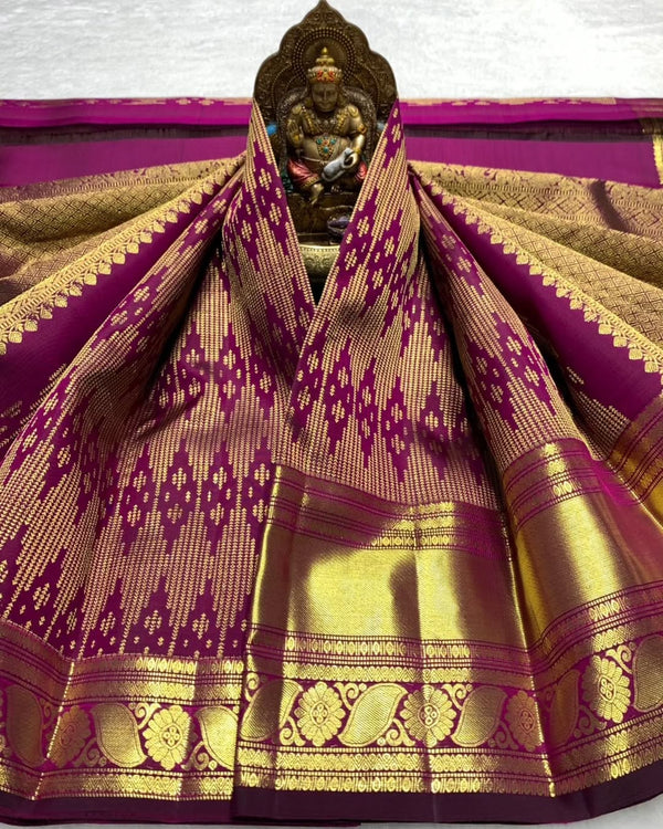 Exceptional Soft Silk Saree With Cynosure Blouse Piece