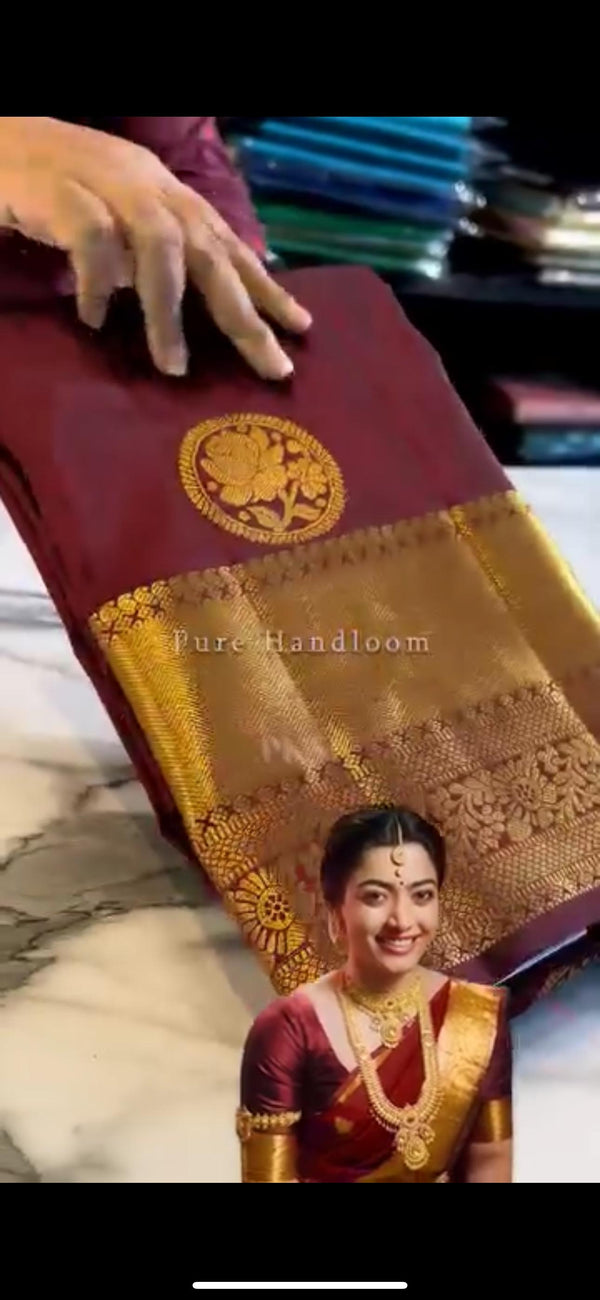 Exceptional Soft Silk Saree With Cynosure Blouse Piece