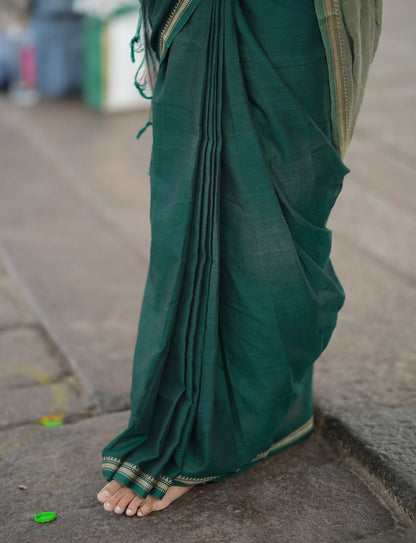 Fronlioz Handwoven Bliss Bengal Cotton Saree