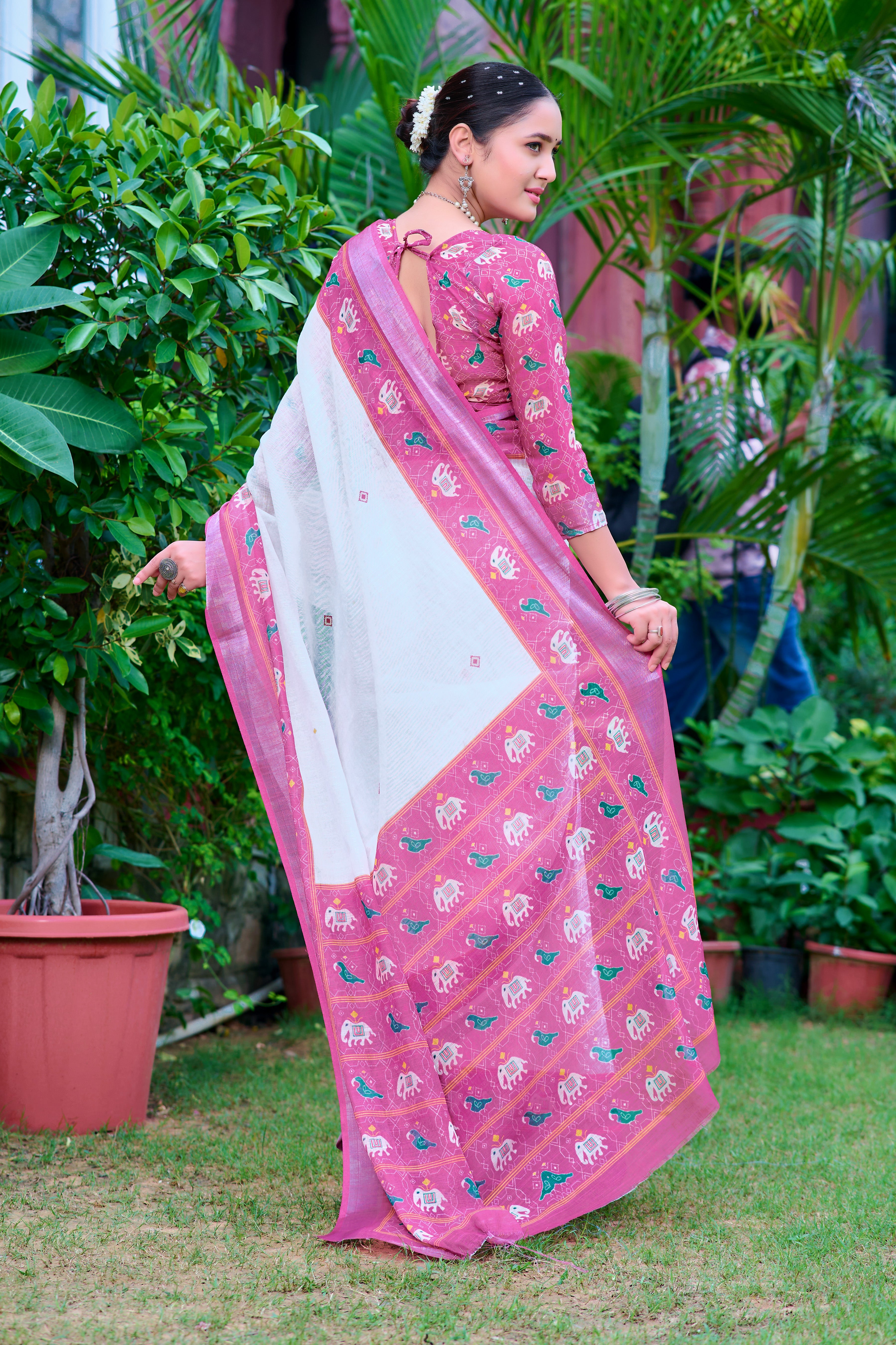 WHITE-PINK COLOR FANCY COTTON LINEN SAREE WITH SUPERB DIGITAL PRINT