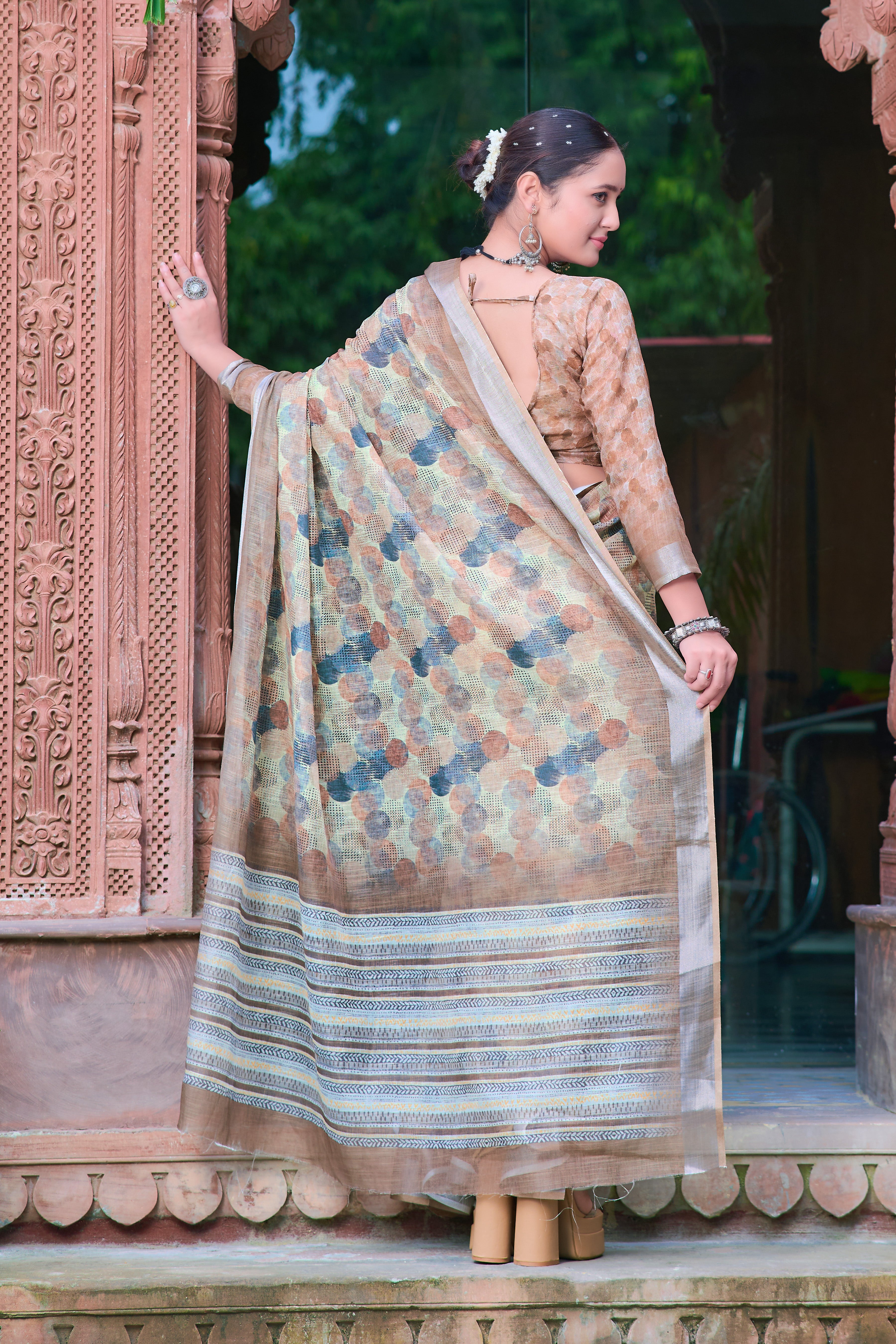 FANCY COTTON LINEN SAREE WITH SUPERB DIGITAL PRINT