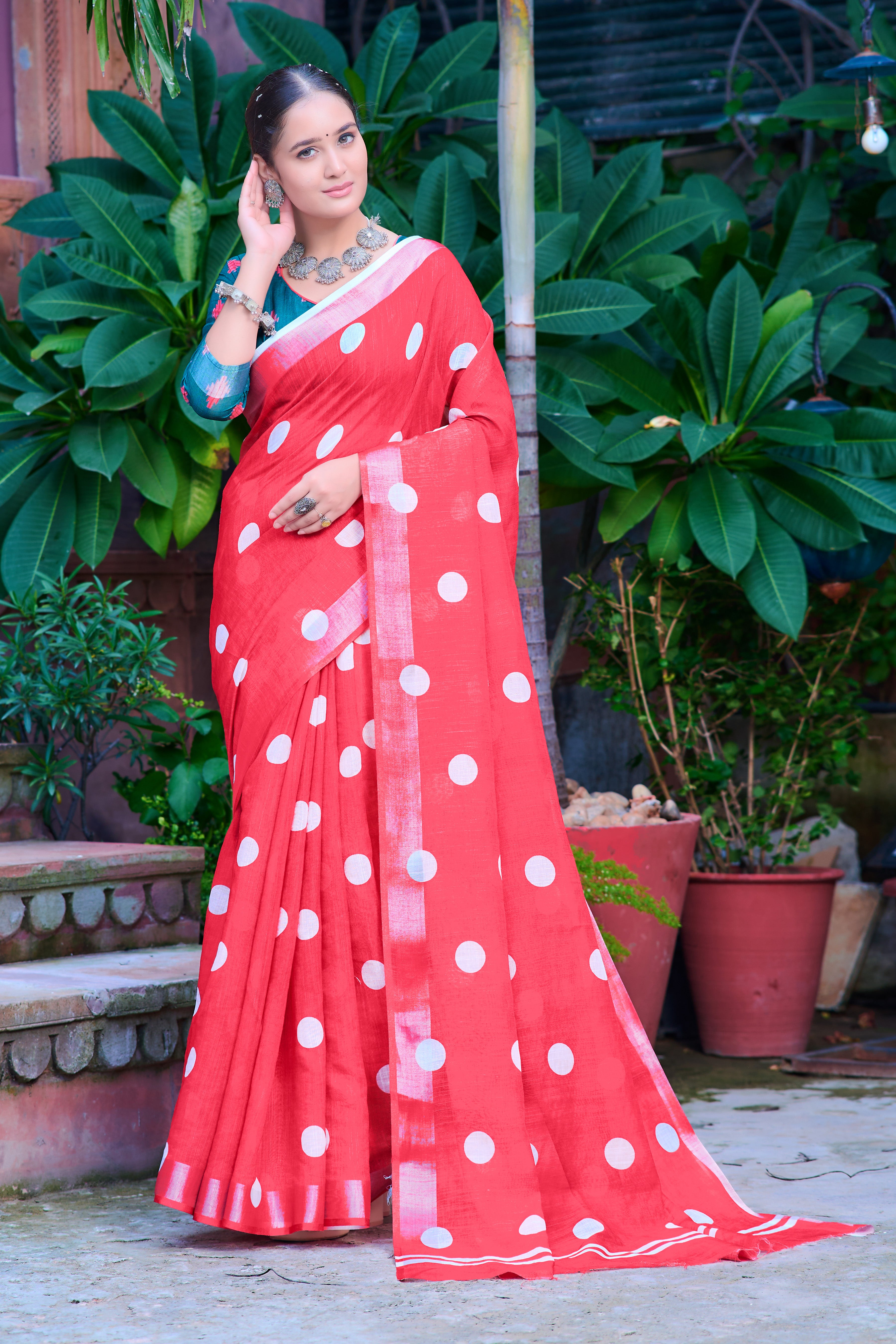 FANCY COTTON LINEN SAREE WITH SUPERB DIGITAL PRINT