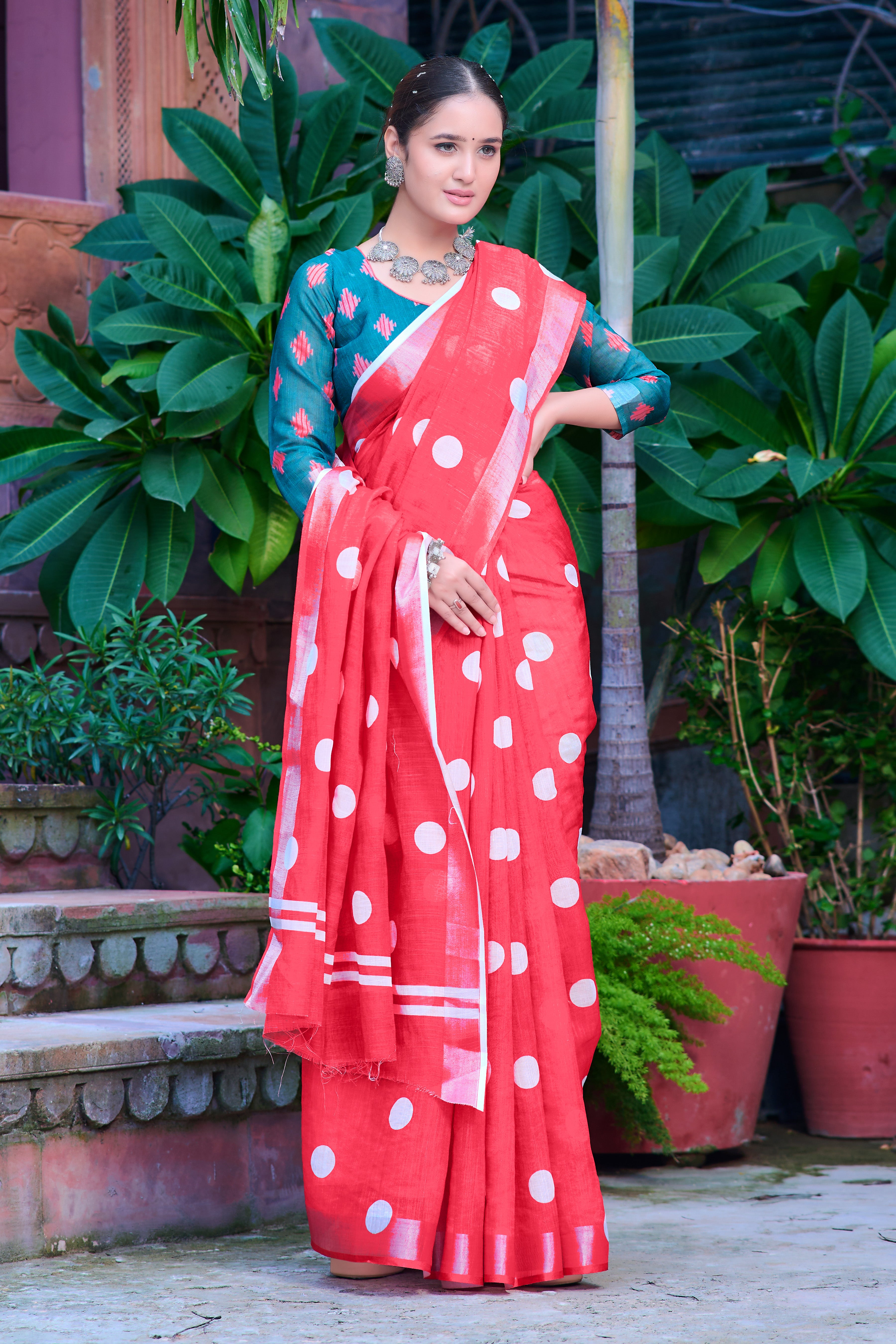 FANCY COTTON LINEN SAREE WITH SUPERB DIGITAL PRINT