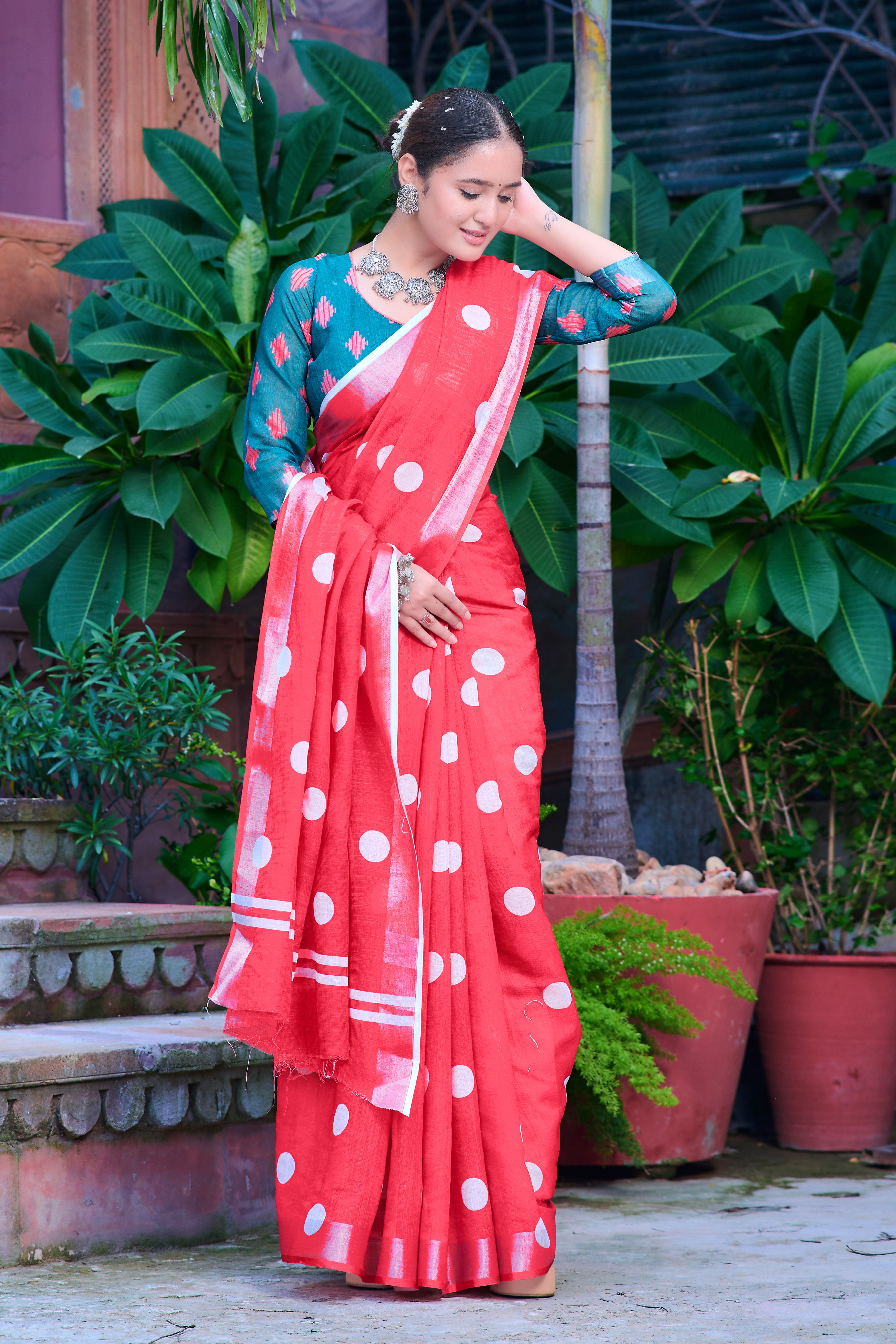 FANCY COTTON LINEN SAREE WITH SUPERB DIGITAL PRINT