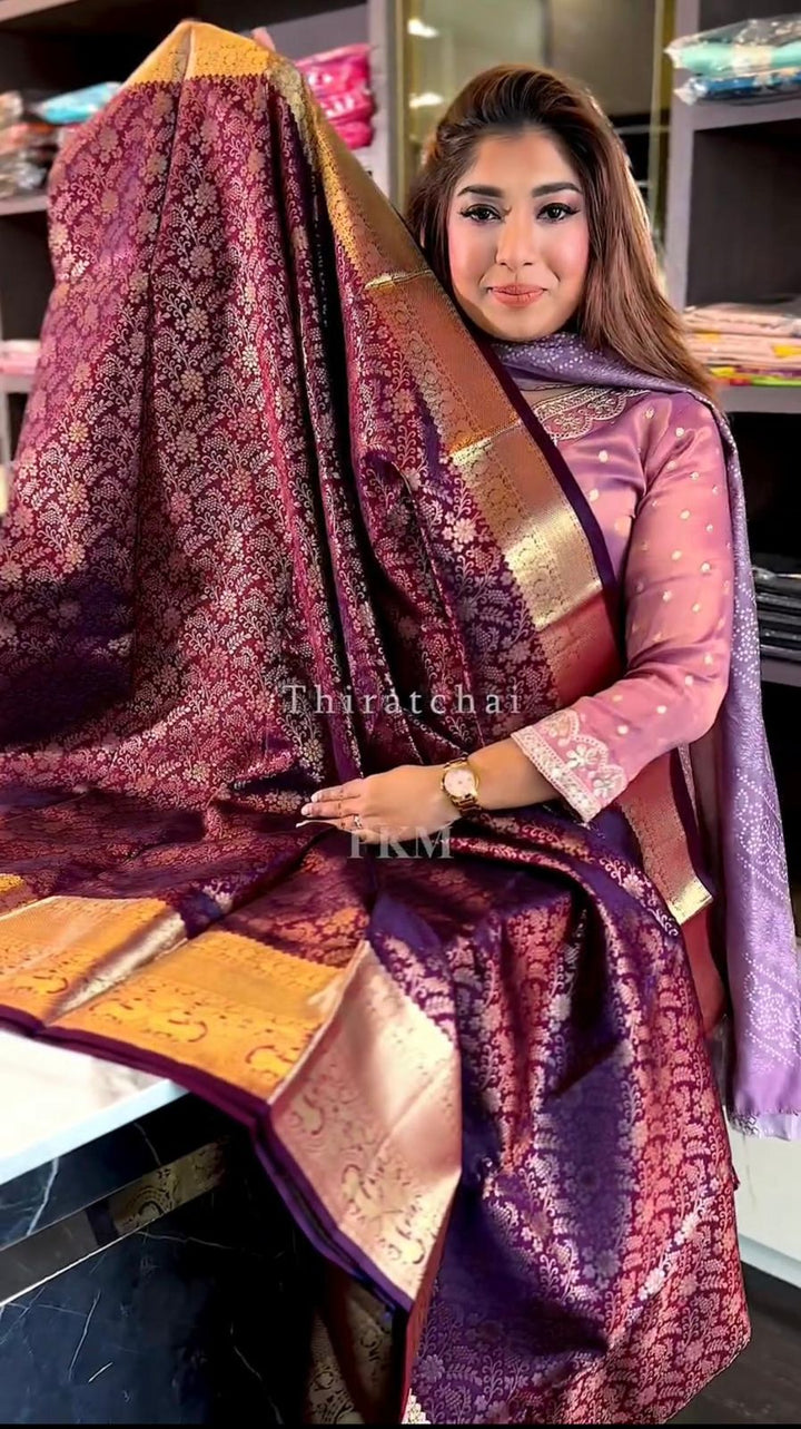 Exceptional Soft Silk Saree With Cynosure Blouse Piece-Fronlioz