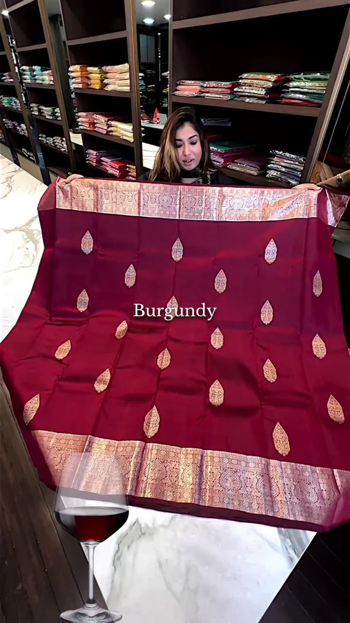 Exceptional Soft Silk Saree With Cynosure Blouse Piece-Fronlioz
