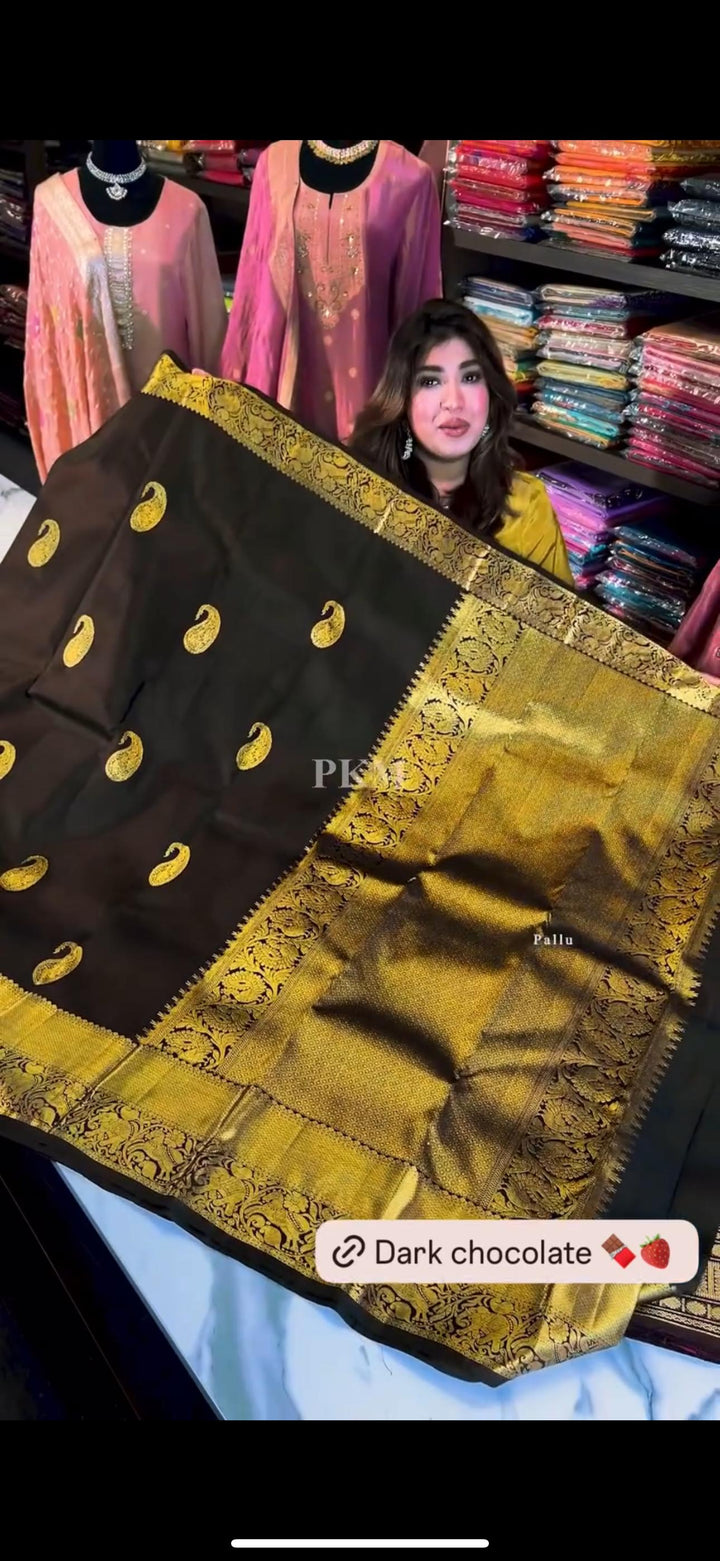 Exceptional Soft Silk Saree With Cynosure Blouse Piece-Fronlioz