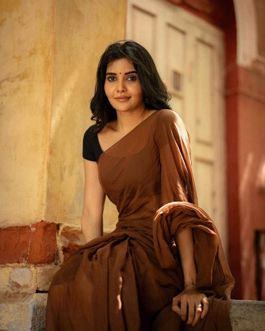 Coffee colour traditional looking chanderi cotton saree