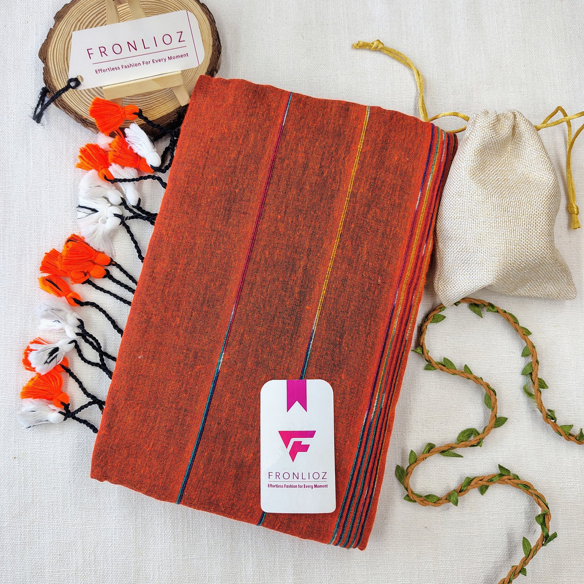 Mulcotton Stripe Pattern Saree With Matching PomPom-Fronlioz