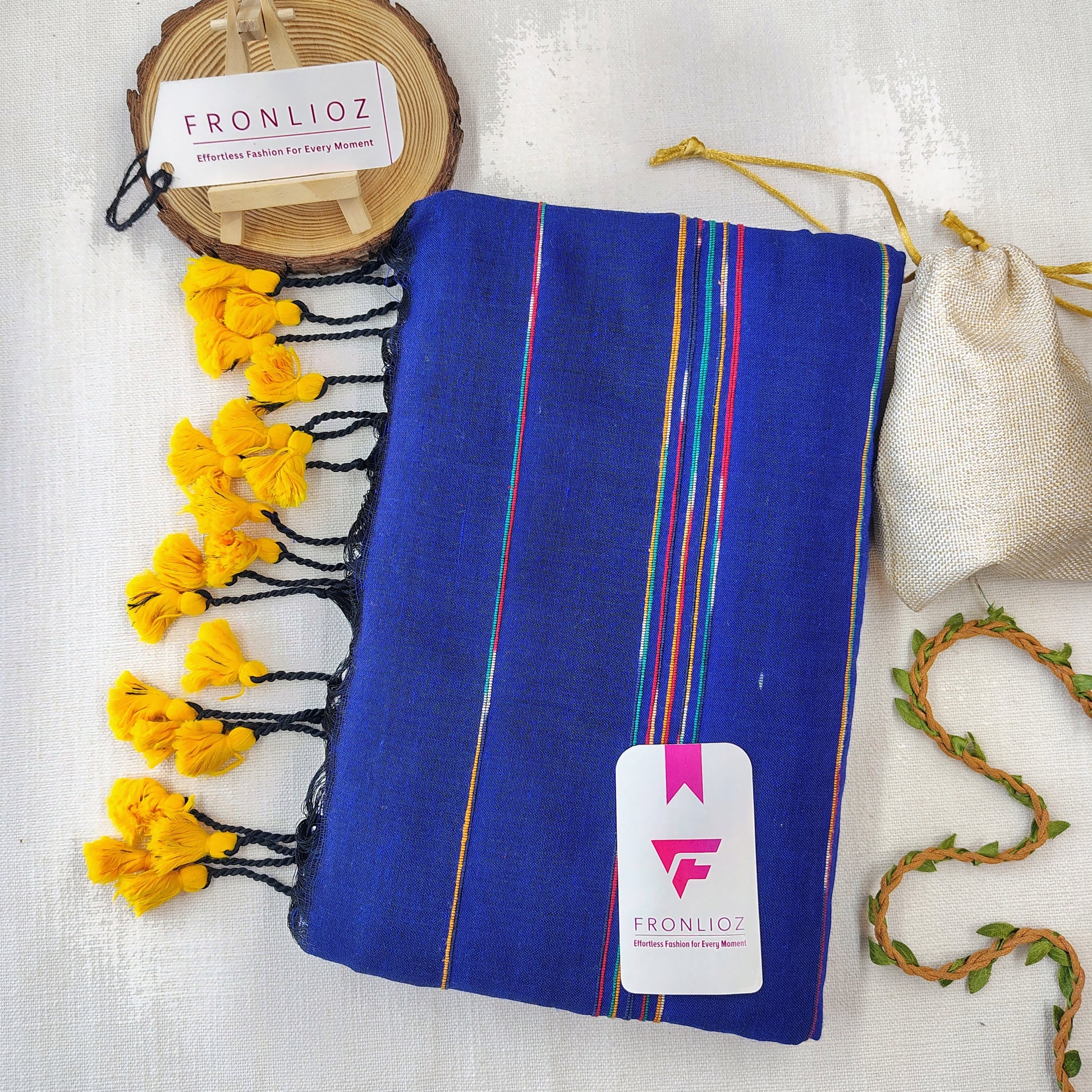 Mulcotton Stripe Pattern Saree With Matching PomPom-Fronlioz