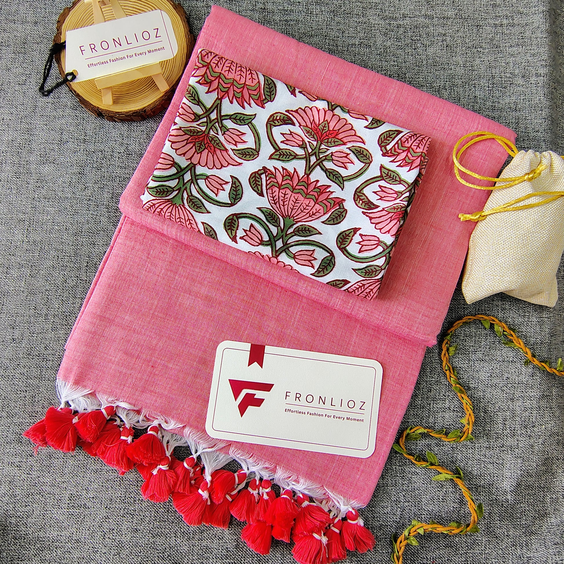 Baby Pink Handloom Cotton Saree With Tassels & Printed Blouse-Fronlioz