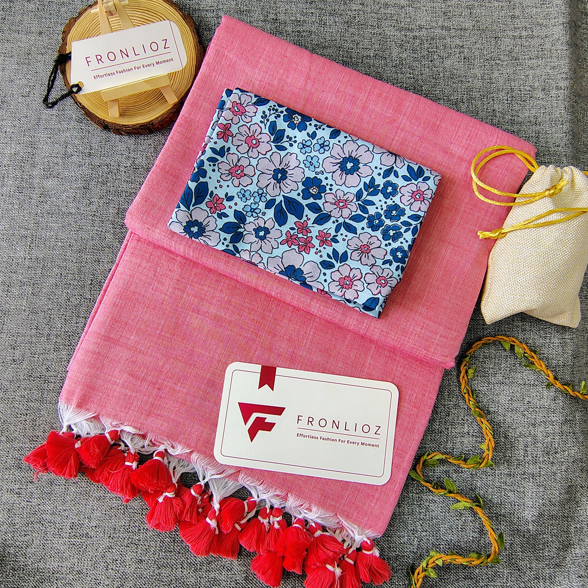 Baby Pink Handloom Cotton Saree With Tassels & Printed Blouse-Fronlioz