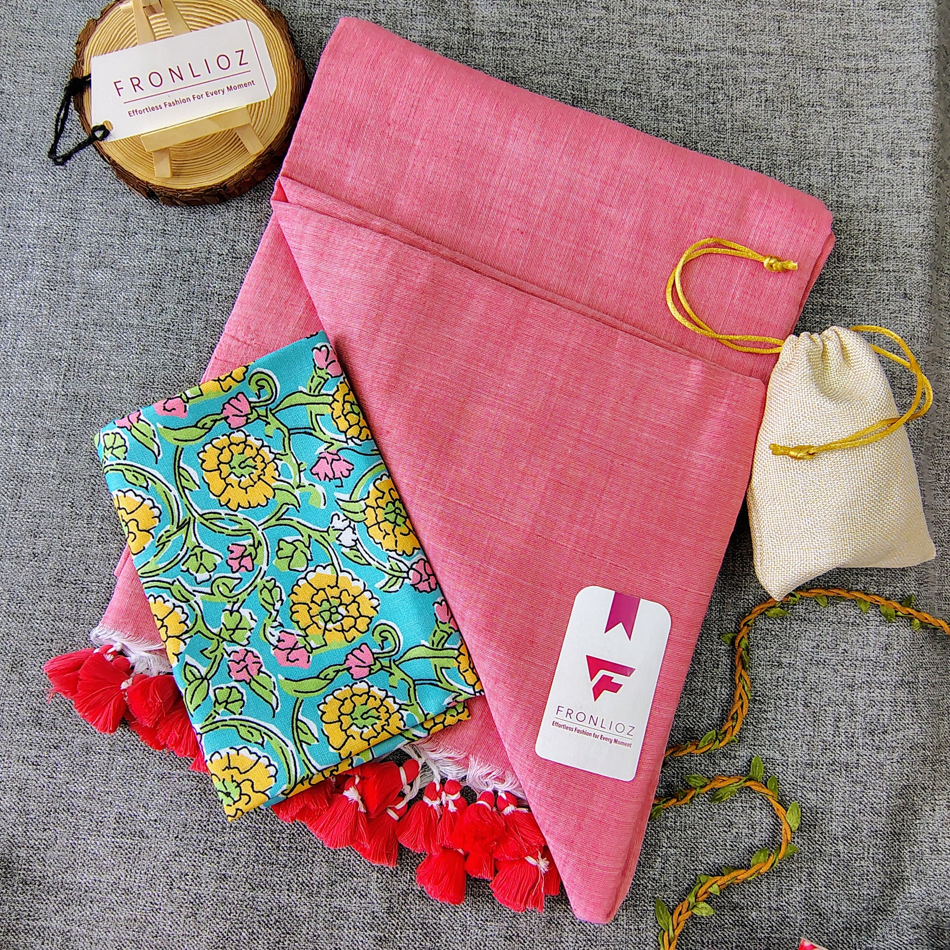 Baby Pink Handloom Cotton Saree With Tassels & Printed Blouse-Fronlioz