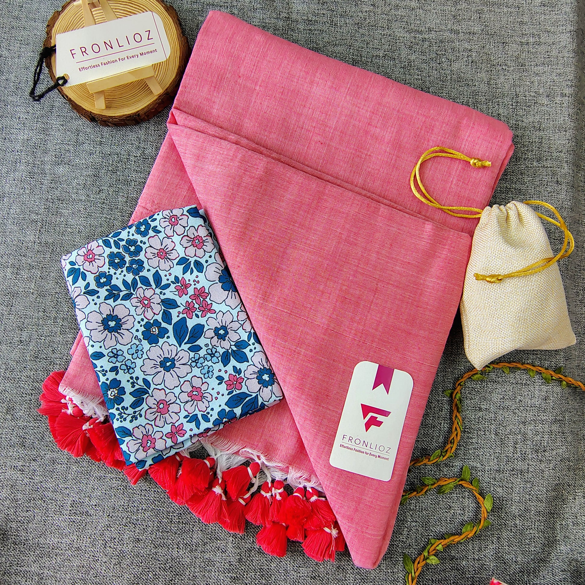 Baby Pink Handloom Cotton Saree With Tassels & Printed Blouse-Fronlioz