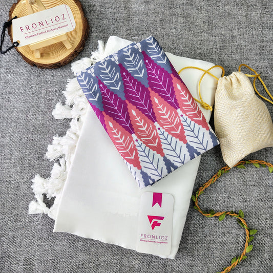 White Handloom Cotton Saree With Tassels & Printed Blouse-Fronlioz