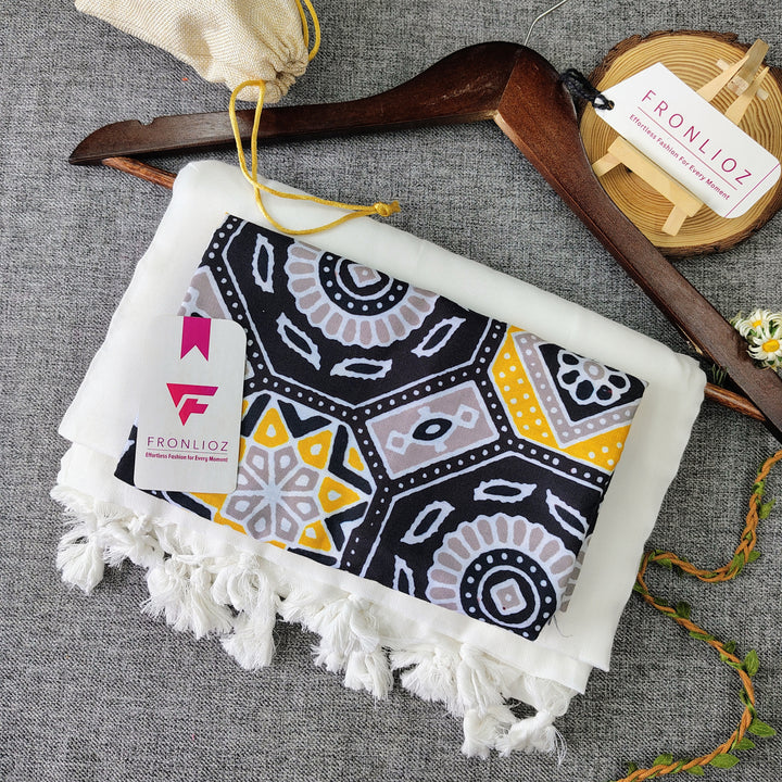 White Handloom Cotton Saree With Tassels & Printed Blouse-Fronlioz