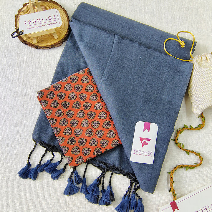 Grey Handloom Cotton Saree With Tassels & Printed Blouse-Fronlioz