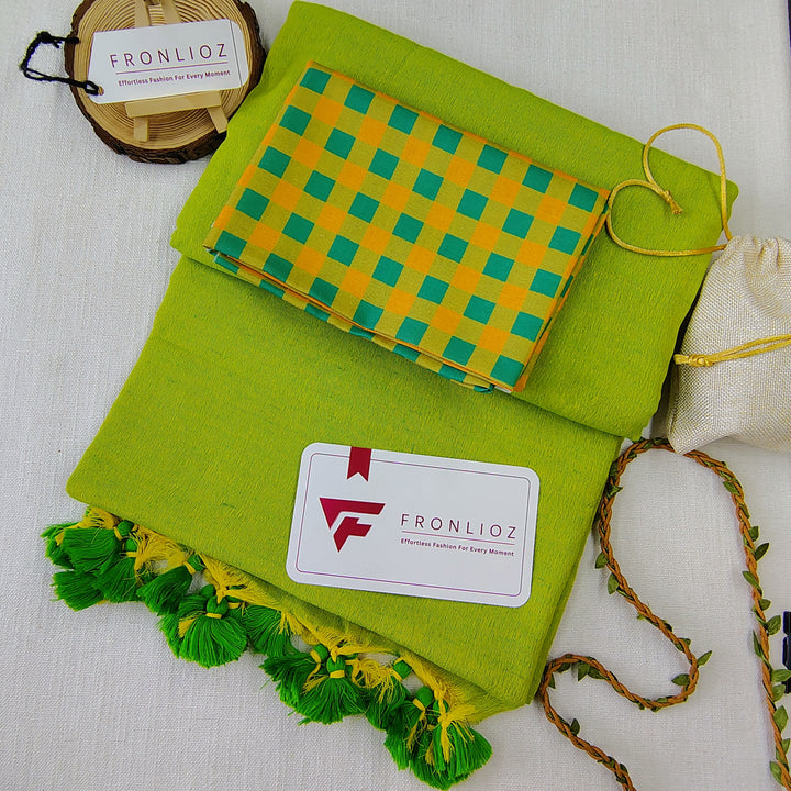 Parrot Handloom Cotton Saree With Tassels & Printed Blouse-Fronlioz