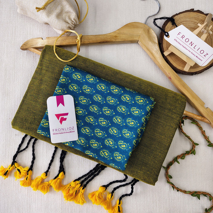 Pista Handloom Cotton Saree With Tassels & Printed Blouse-Fronlioz