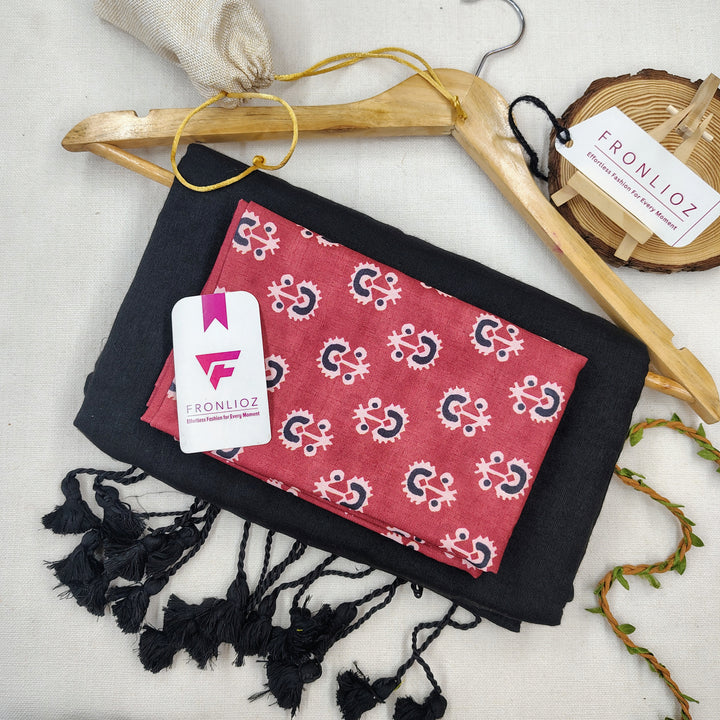 Black Handloom Cotton Saree With Tassels & Printed Blouse-Fronlioz