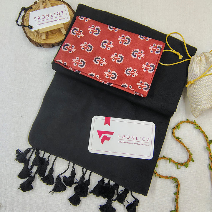 Black Handloom Cotton Saree With Tassels & Printed Blouse-Fronlioz