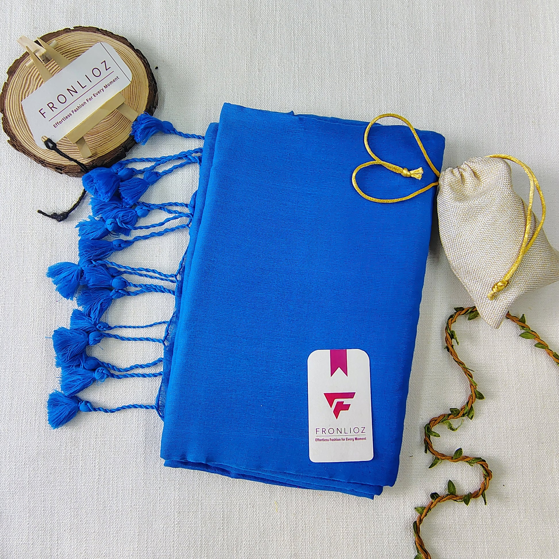 Sky Handloom Cotton Saree With Tassels & Printed Blouse-Fronlioz