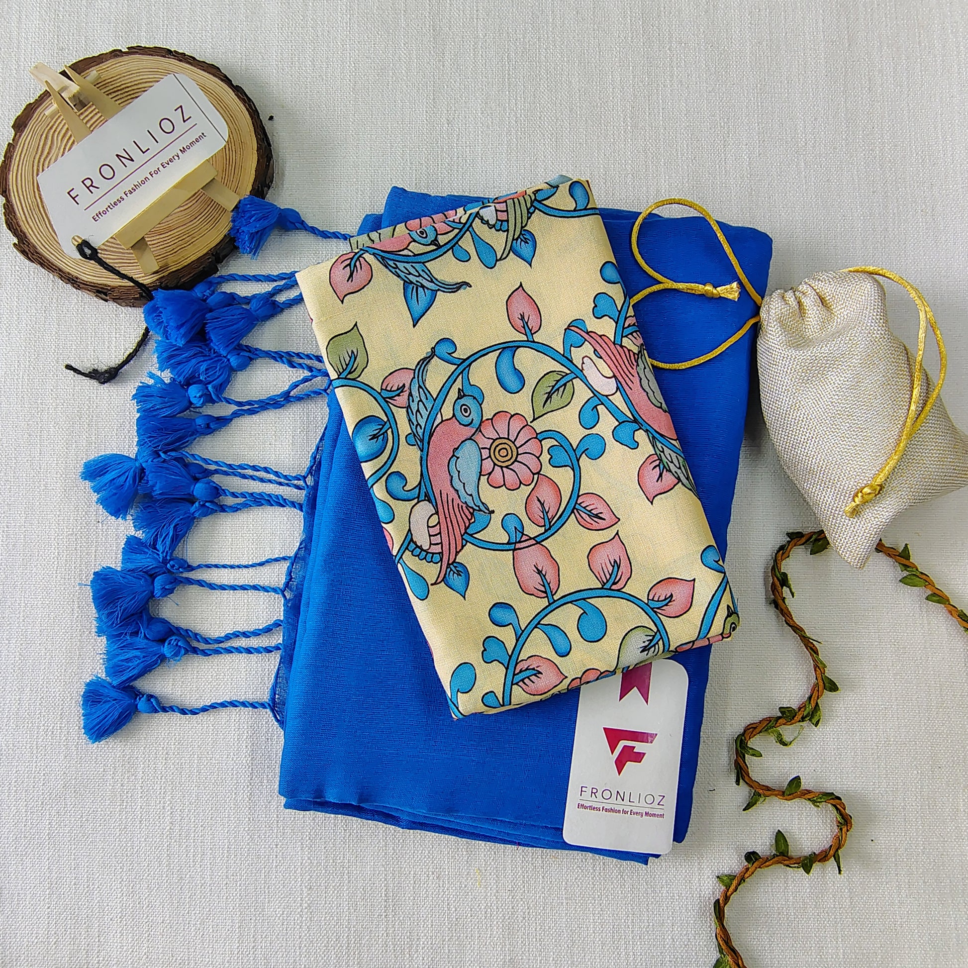 Sky Handloom Cotton Saree With Tassels & Printed Blouse-Fronlioz