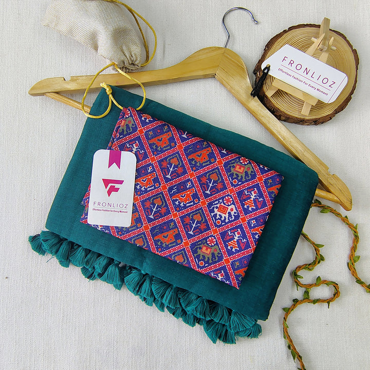 Rama Handloom Cotton Saree With Tassels & Printed Blouse-Fronlioz