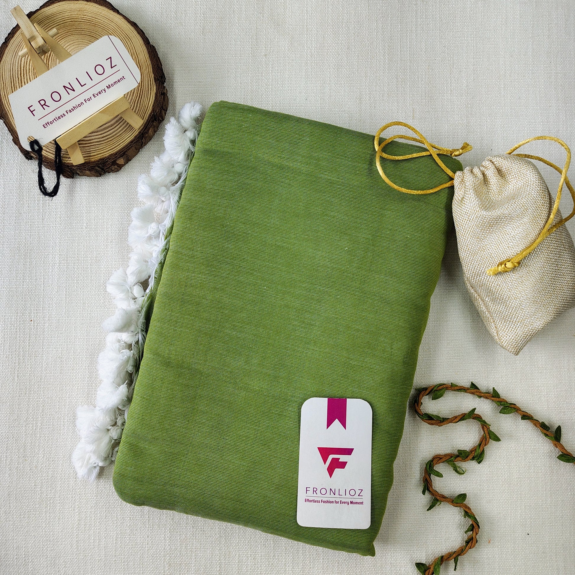 Pista Handloom Cotton Saree With PomPom-Fronlioz