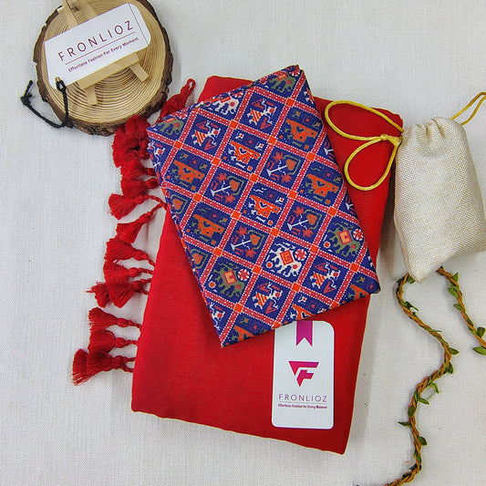 Red Handloom Cotton Saree With Tassels & Printed Blouse-Fronlioz