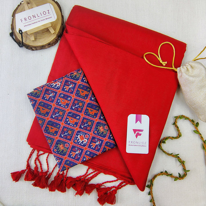 Red Handloom Cotton Saree With Tassels & Printed Blouse-Fronlioz