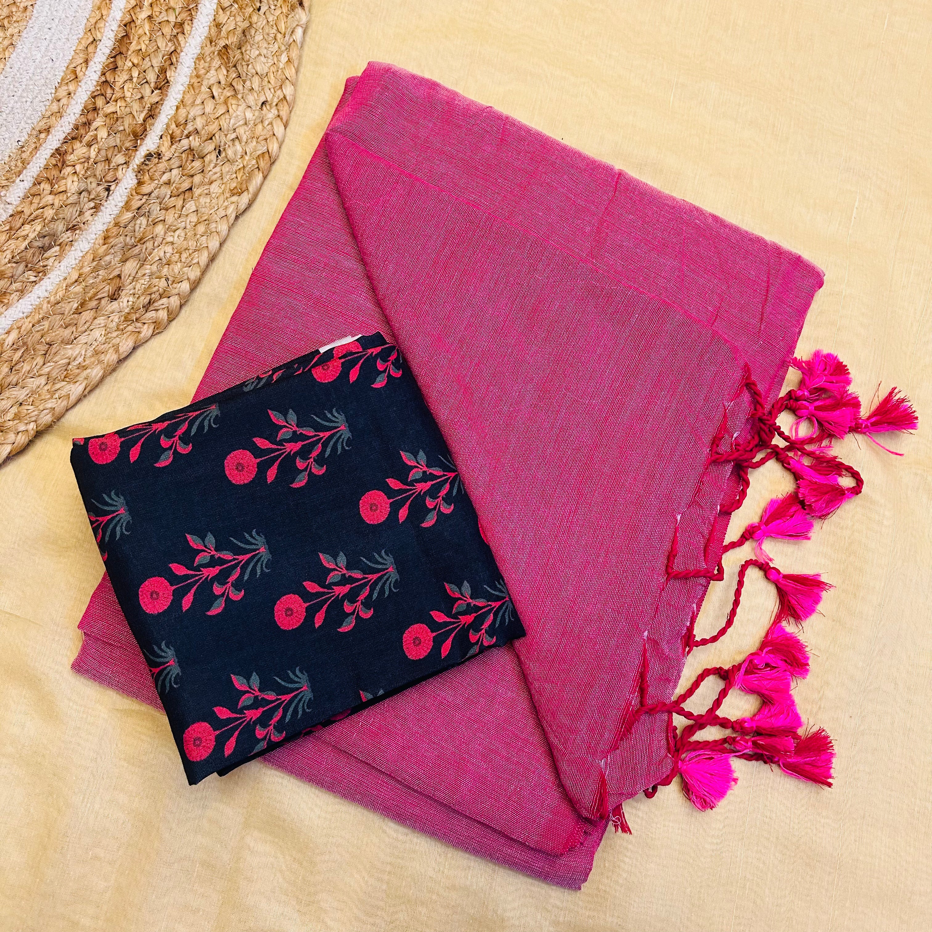 Pink colour traditional looking chanderi cotton saree