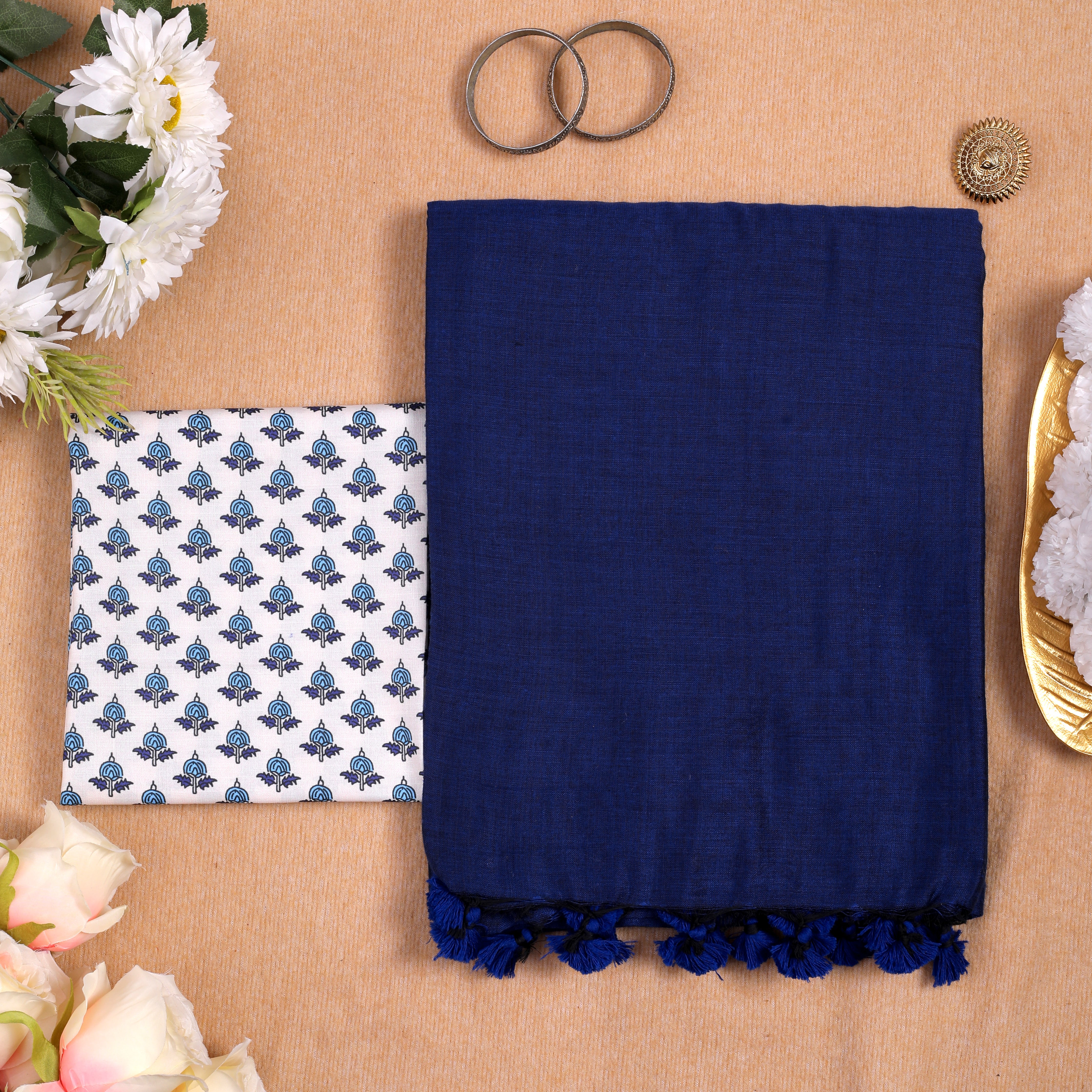 BLUE HANDLOOM COTTON SAREE WITH PRINTED BLOUSE