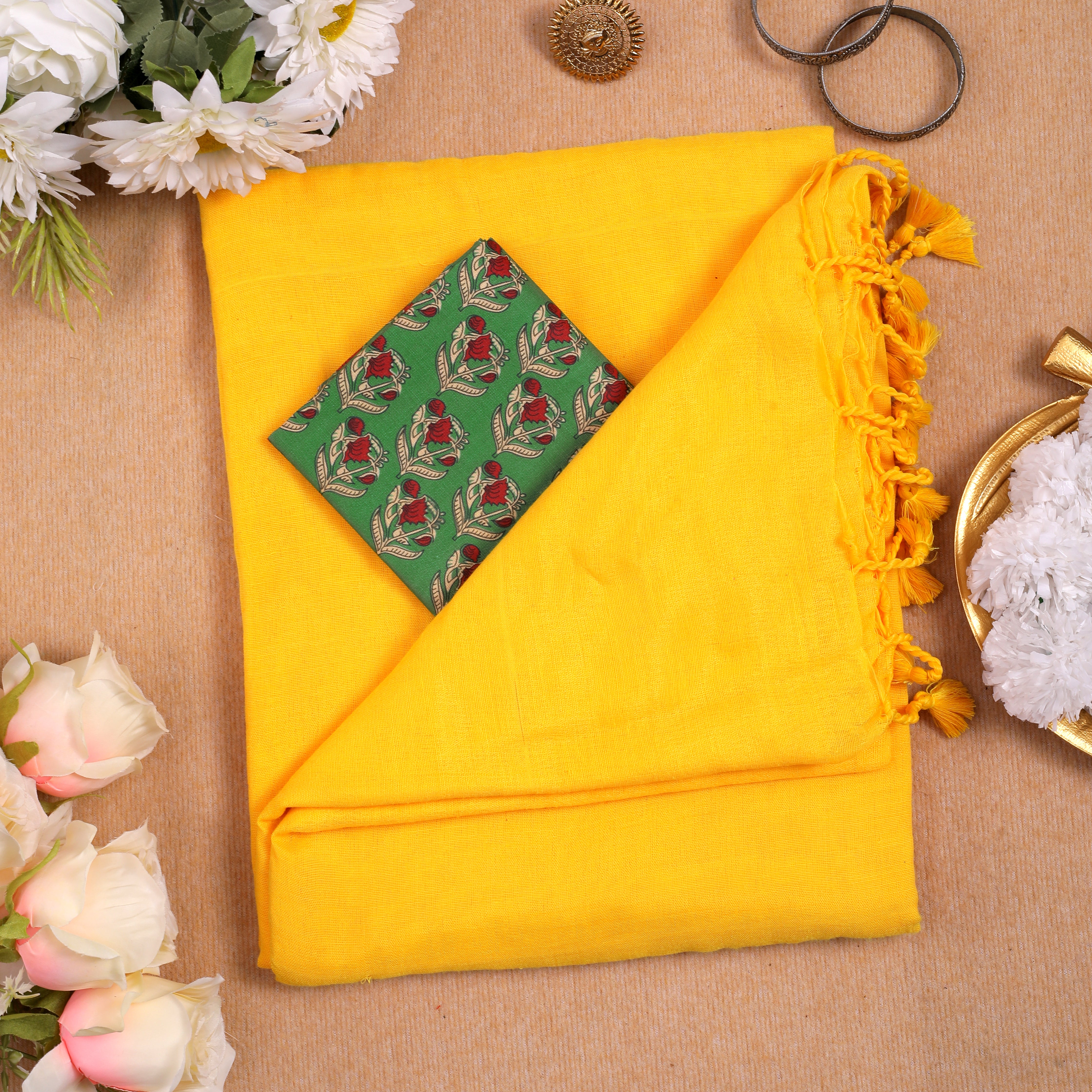 YELLOW HANDLOOM COTTON SAREE WITH PRINTED BLOUSE