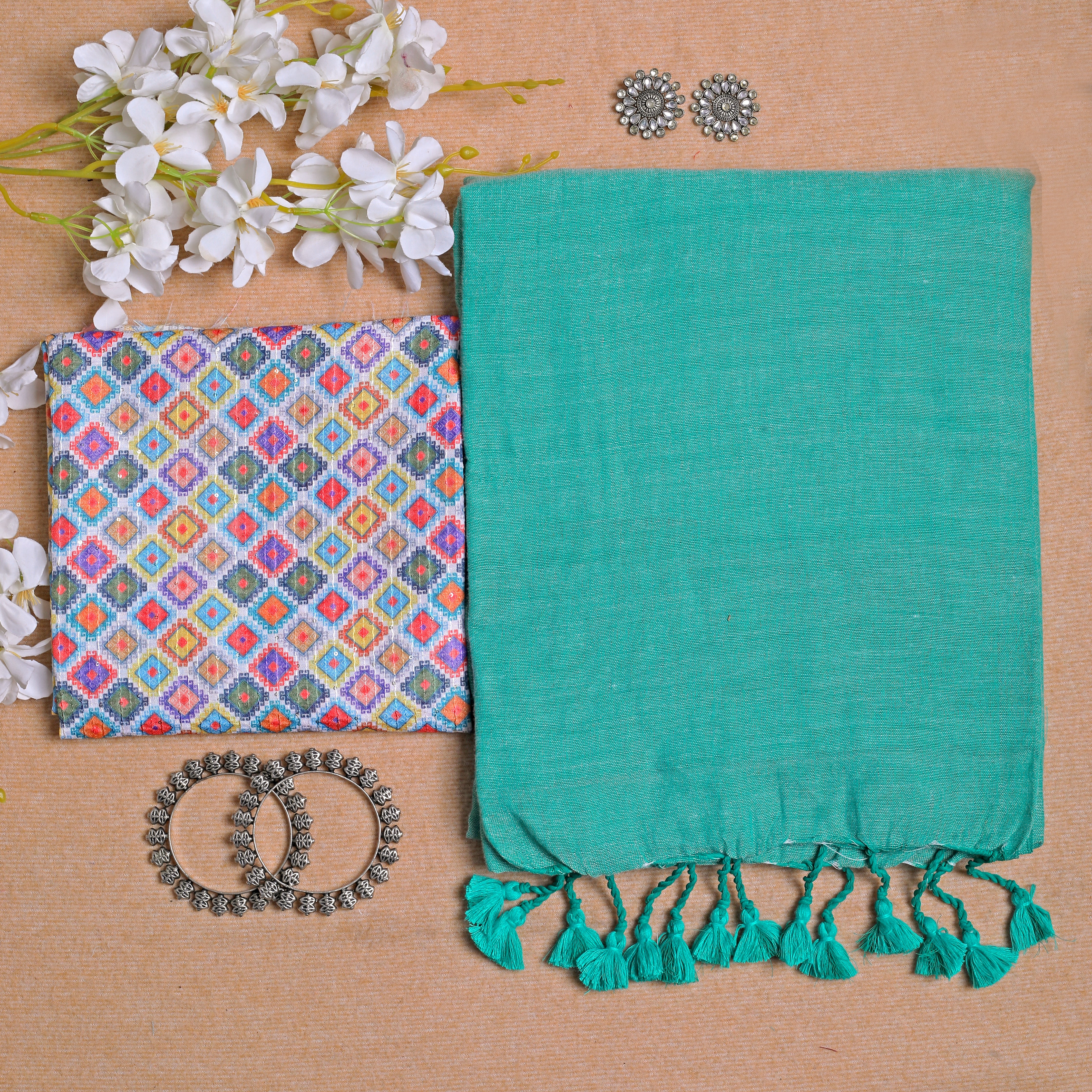 TEAL HANDLOOM COTTON SAREE WITH PRINTED BLOUSE