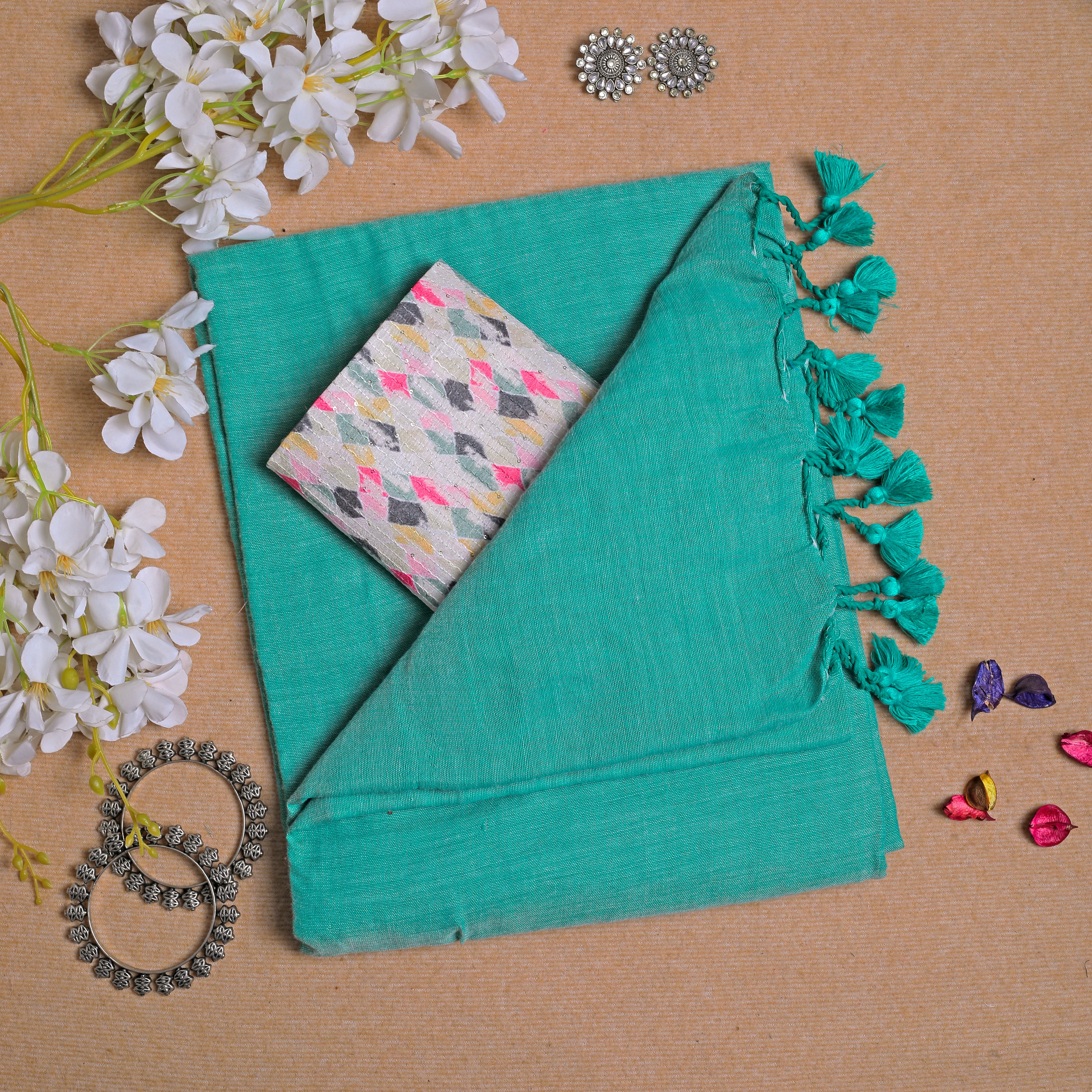 TEAL HANDLOOM COTTON SAREE WITH PRINTED BLOUSE