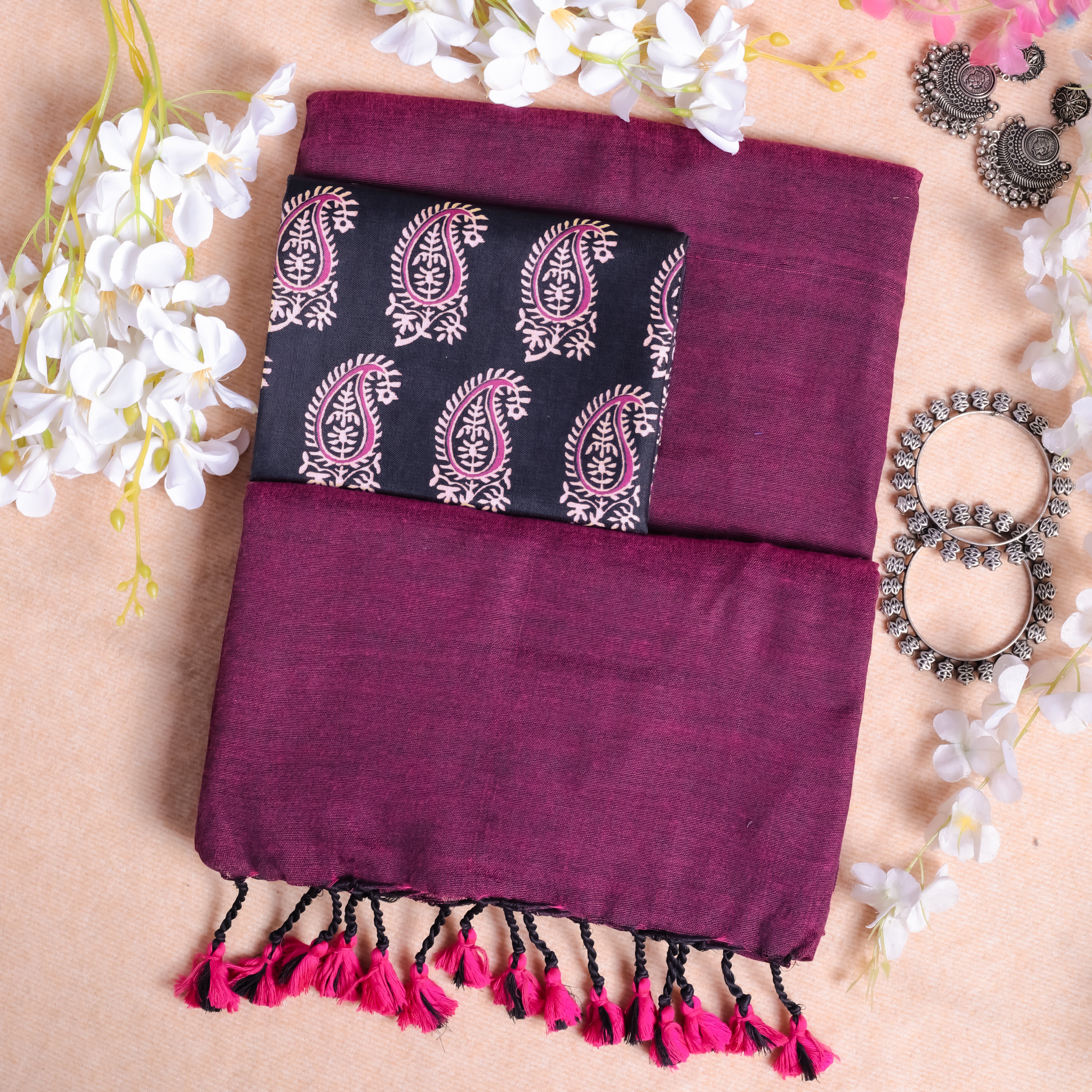 Wine Handloom Cotton Saree With Printed Blouse