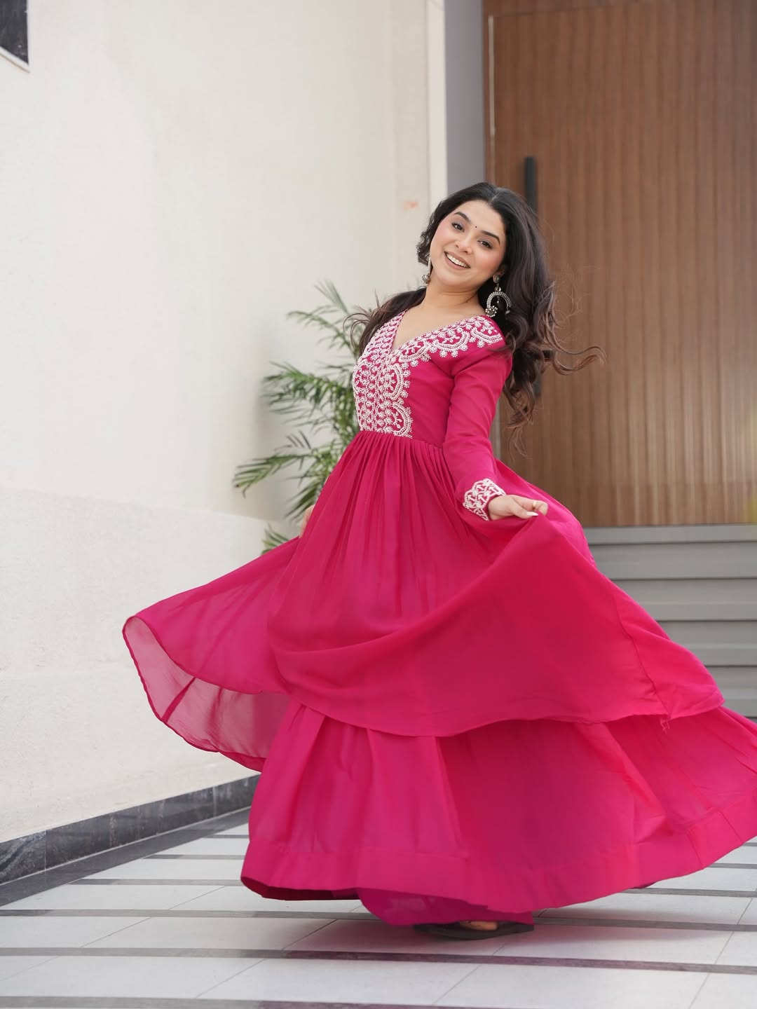 Impressive Pink Thread Embroidered Georgette Gown