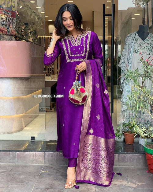 Women Embroidered Straight Kurta Set