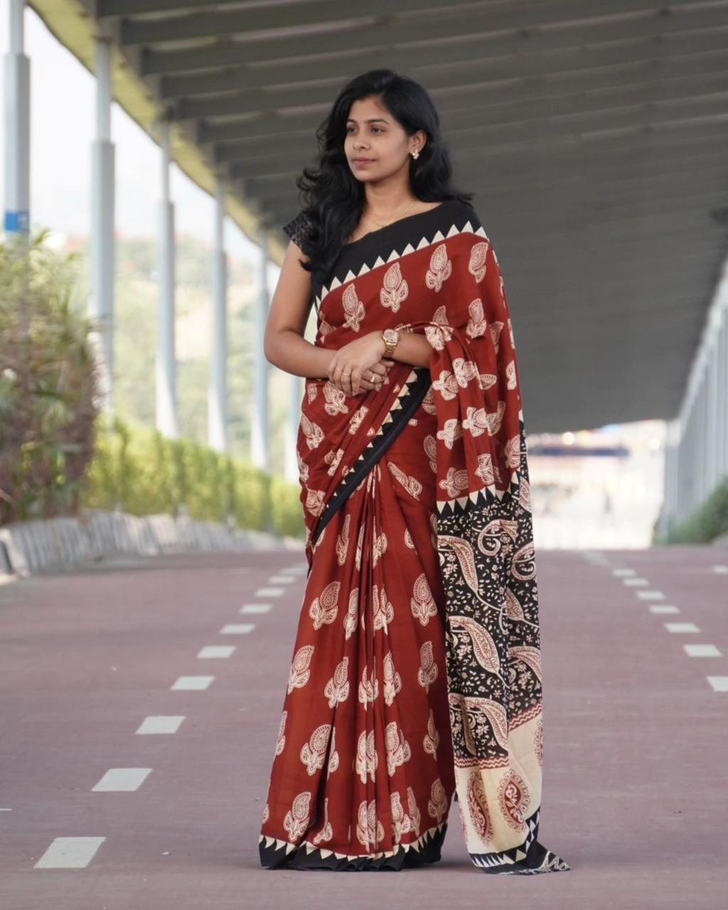 Jaipuri Printed Pure Cotton Mulmul Saree With Blouse