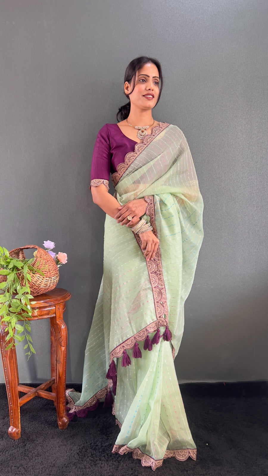 Cream And Wine Pom Pom Handloom Raga Tissue Saree