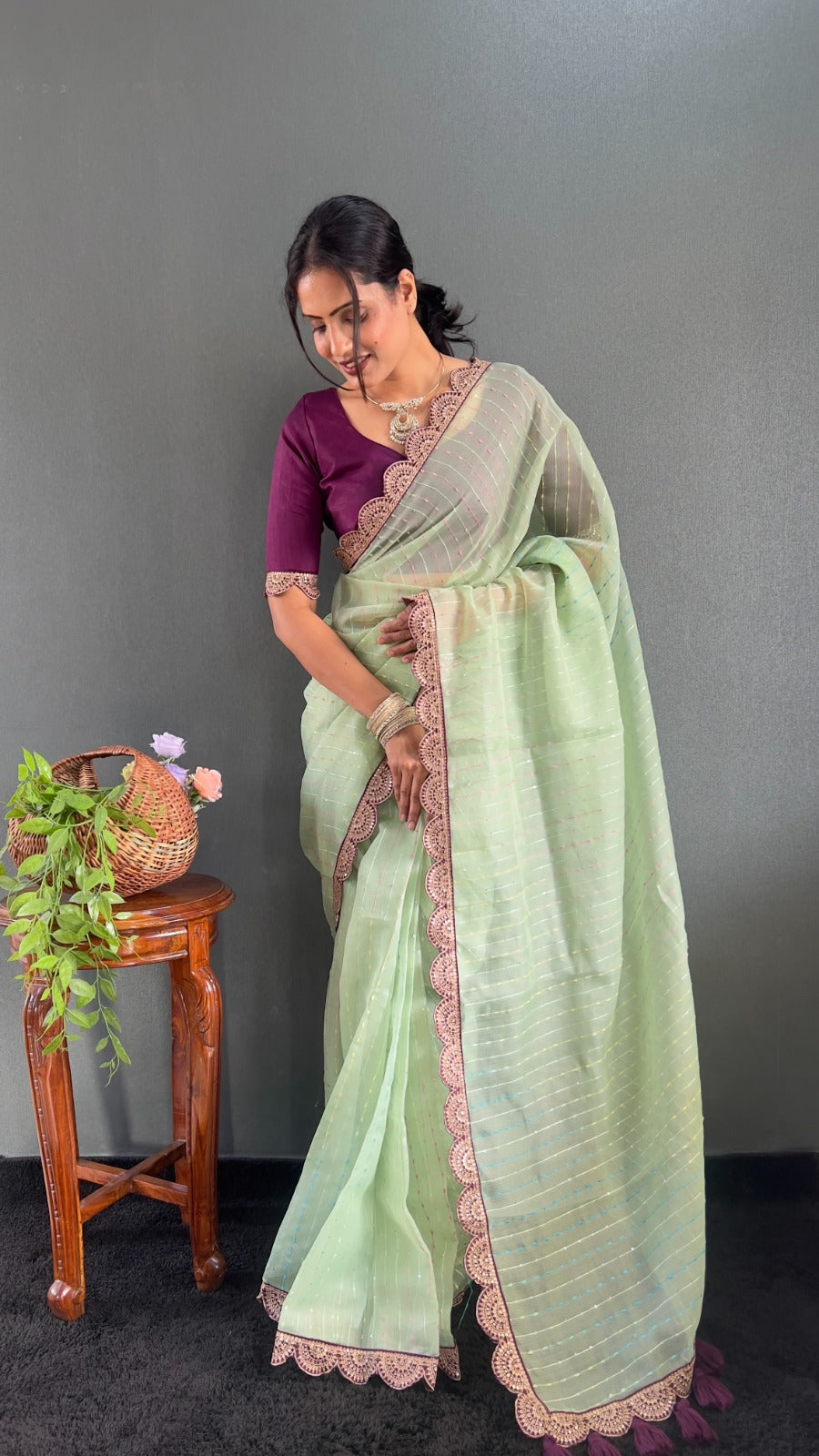 Cream And Wine Pom Pom Handloom Raga Tissue Saree