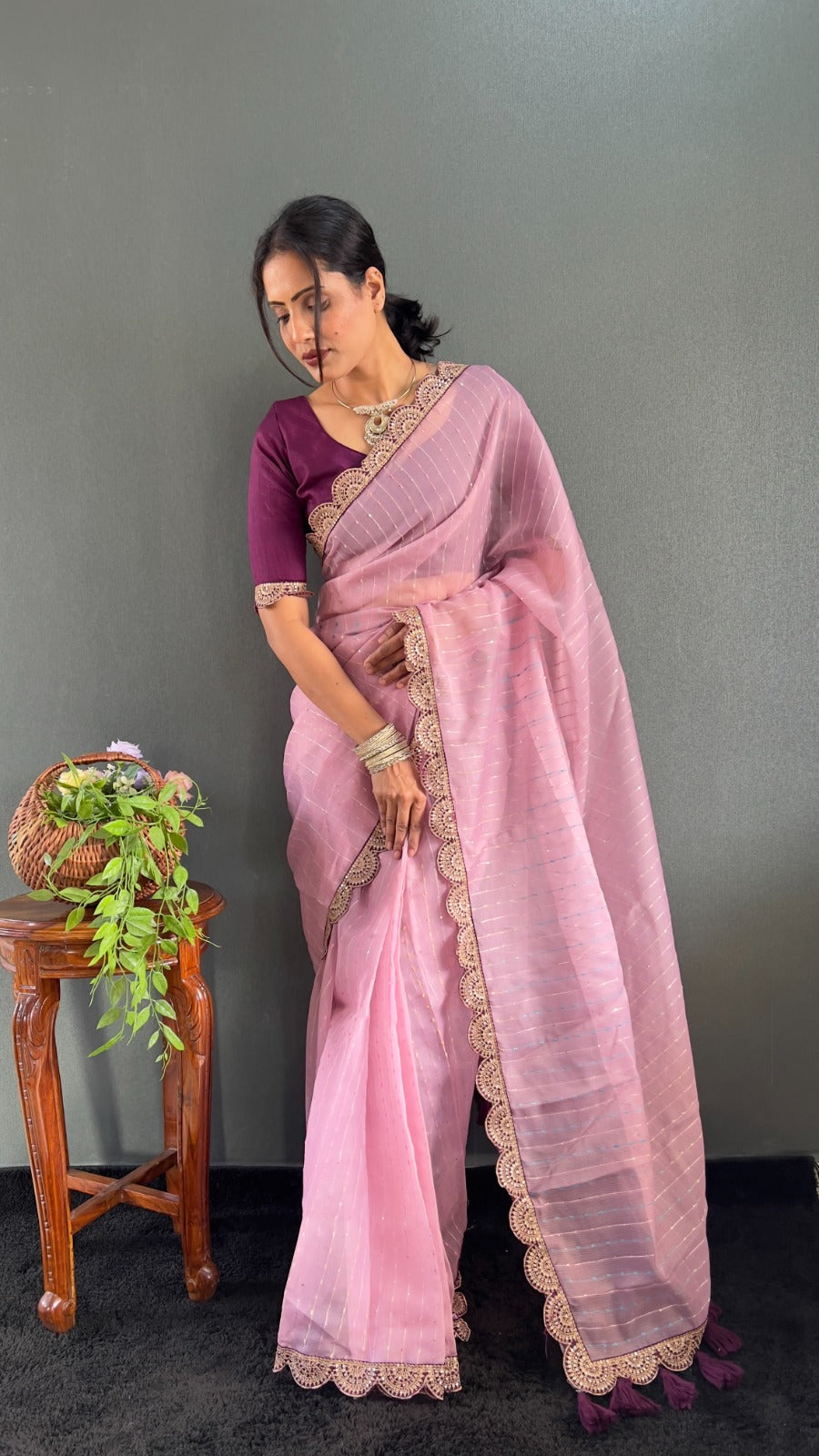 Cream And Wine Pom Pom Handloom Raga Tissue Saree