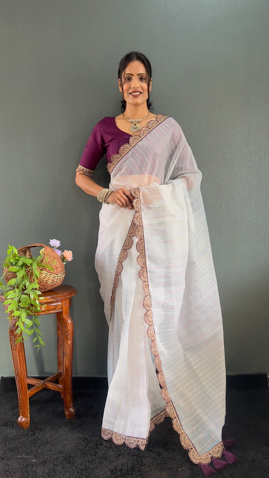 Cream And Wine Pom Pom Handloom Raga Tissue Saree