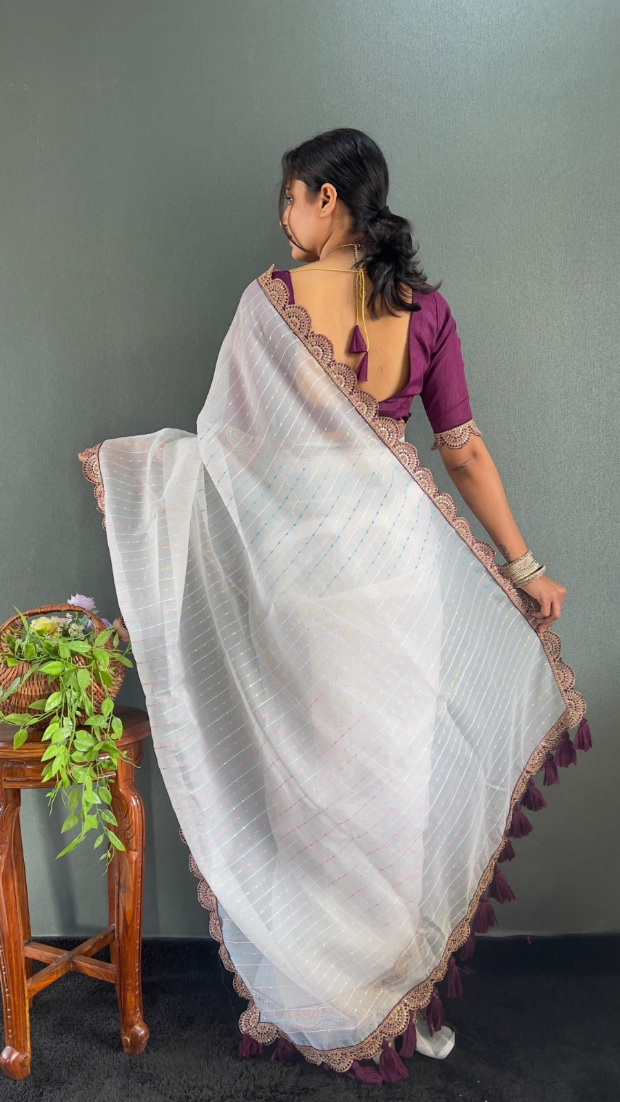 Cream And Wine Pom Pom Handloom Raga Tissue Saree